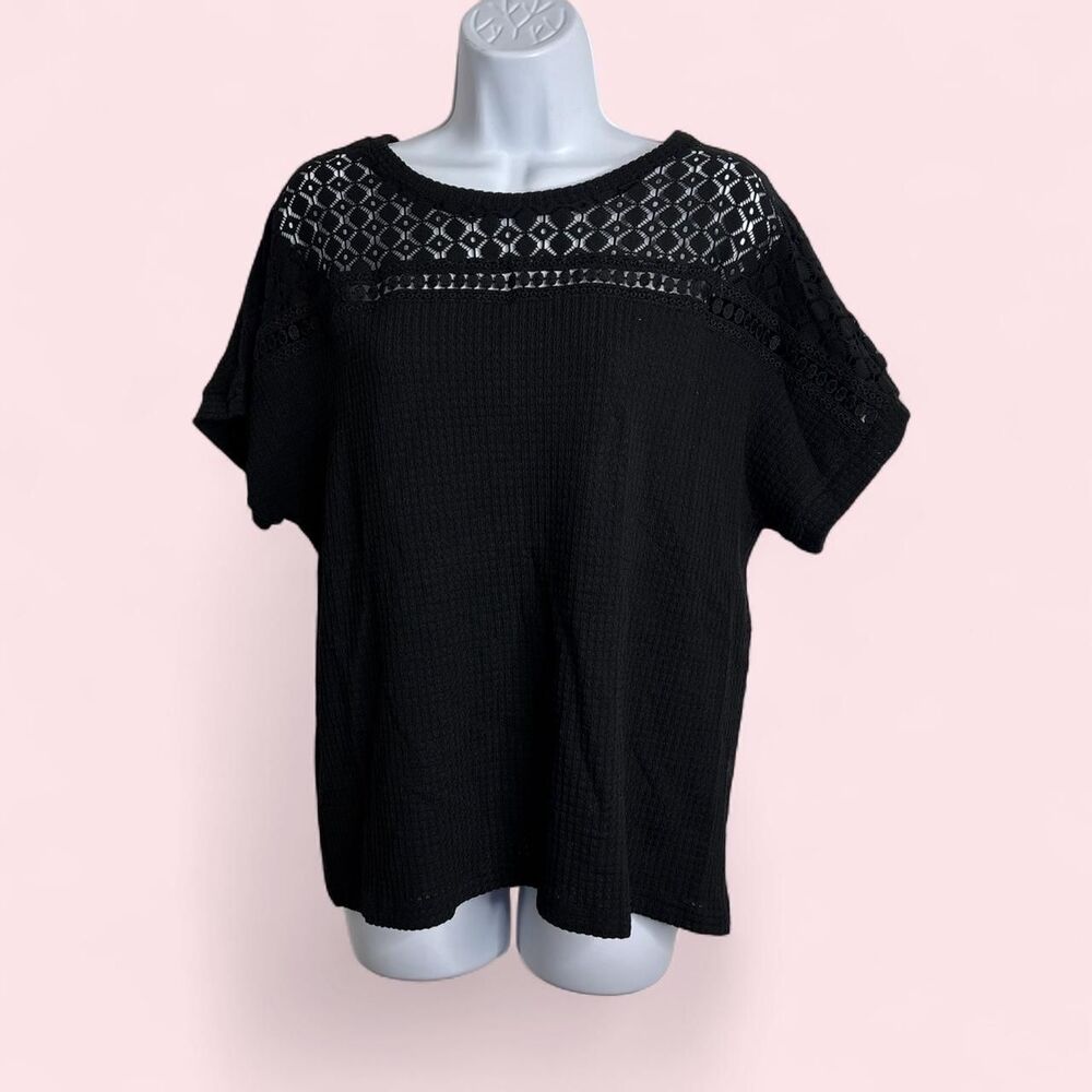 Size L UVN Black Short Sleeve Lace Panel Waffle Knit Top Brand New